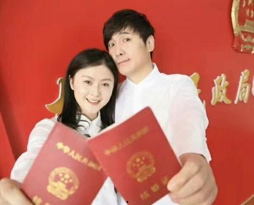 顶流男星结婚爆料原视频,甜蜜瞬间曝光，网友直呼羡慕不已  第2张