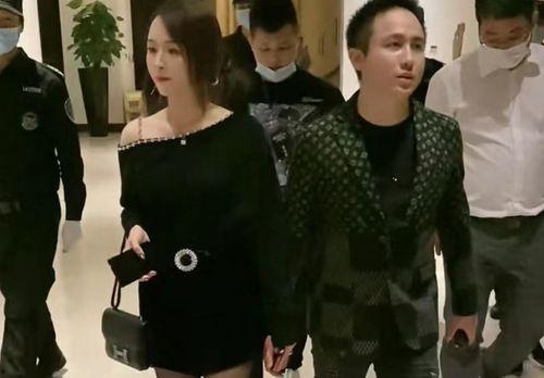 方丈爆料情感经历视频,一段段心路历程的真情流露  第2张