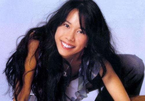 何嘉文最新爆料图片大全